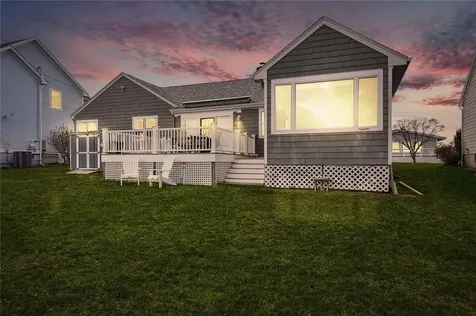 142 Colonel John Gardner Road Narragansett RI 02882