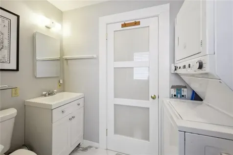 142 Colonel John Gardner Road Narragansett RI 02882