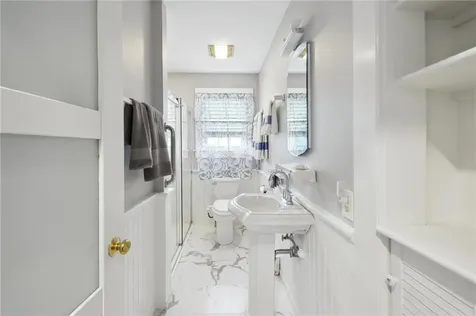 142 Colonel John Gardner Road Narragansett RI 02882