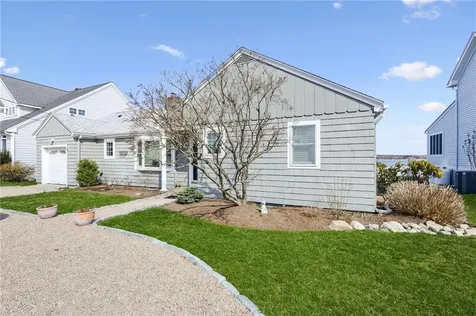 142 Colonel John Gardner Road Narragansett RI 02882