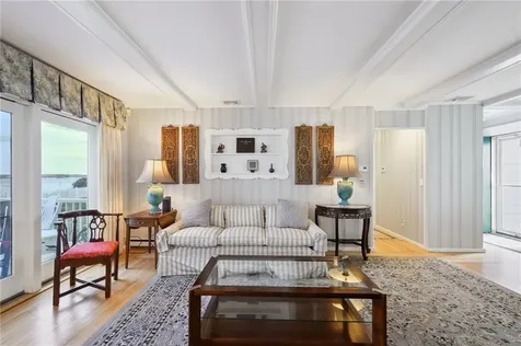 142 Colonel John Gardner Road Narragansett RI 02882