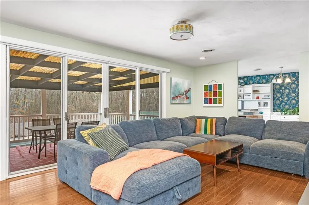 37 Atwells Avenue Johnston RI 02919