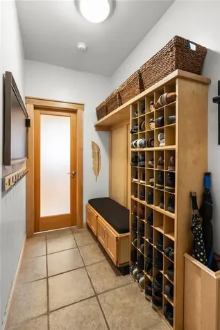 40 Cassandra Lane North Kingstown RI 02852