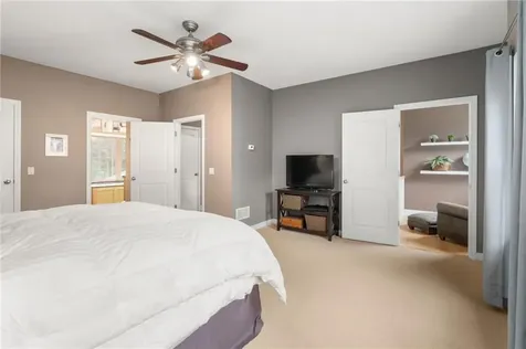 40 Cassandra Lane North Kingstown RI 02852