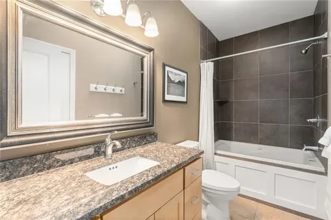 40 Cassandra Lane North Kingstown RI 02852