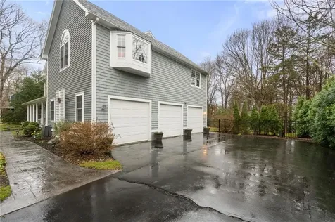 40 Cassandra Lane North Kingstown RI 02852