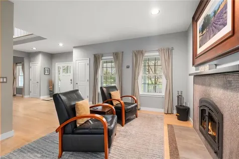 40 Cassandra Lane North Kingstown RI 02852