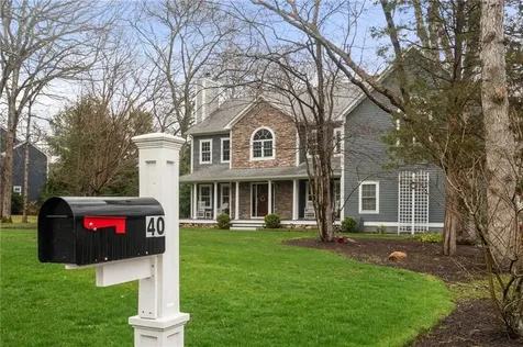 40 Cassandra Lane North Kingstown RI 02852
