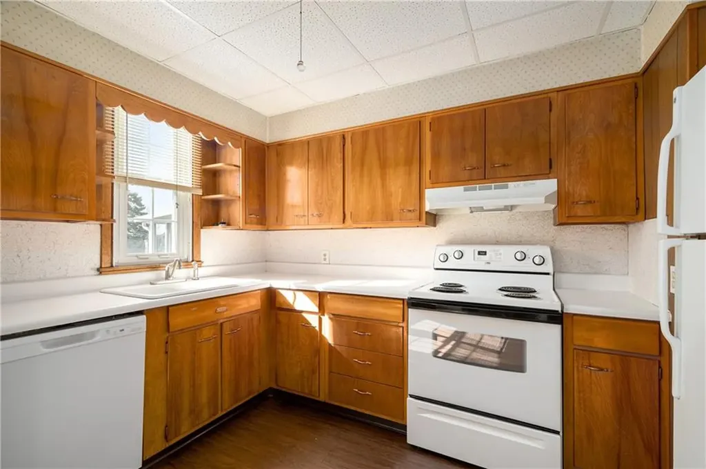 18 Blackstone Street Cumberland RI 02864