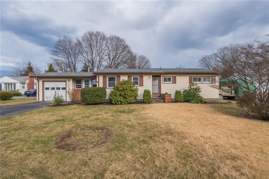 114 Covington Drive Warwick RI 02886