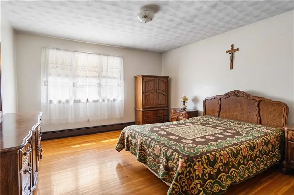 10 Stuart Street Warren RI 02885