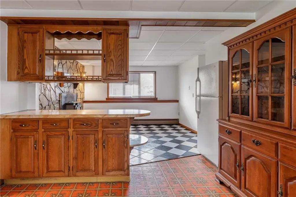 10 Stuart Street Warren RI 02885