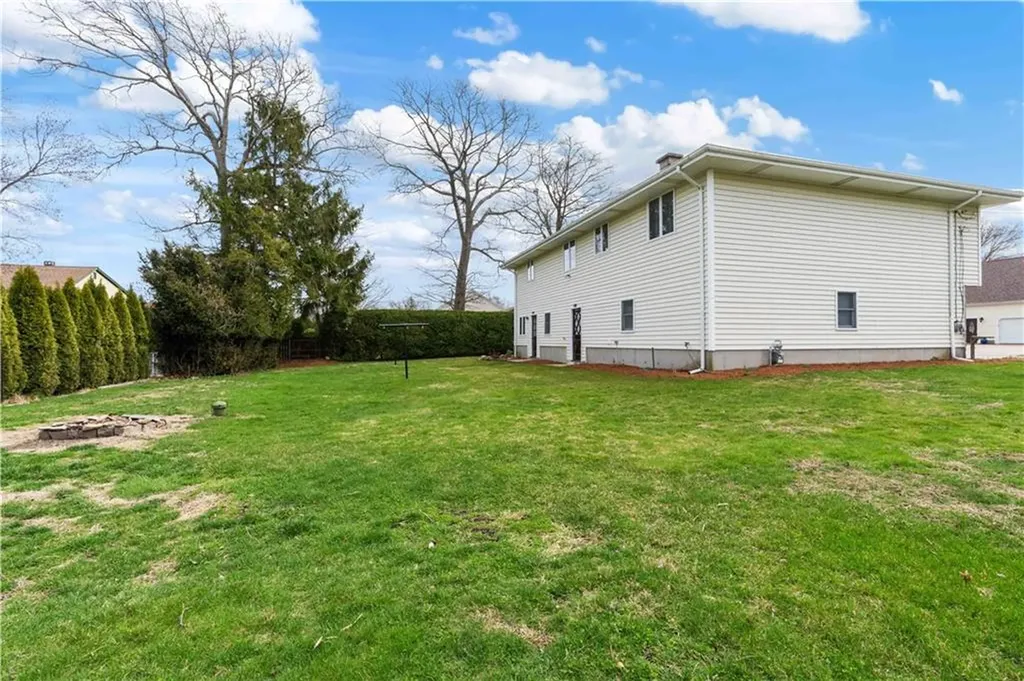 10 Stuart Street Warren RI 02885