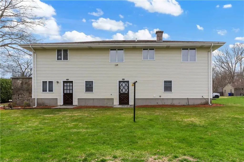 10 Stuart Street Warren RI 02885
