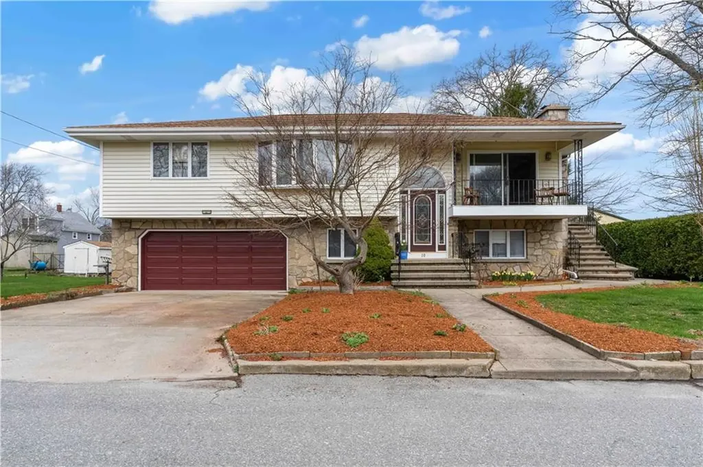 10 Stuart Street Warren RI 02885