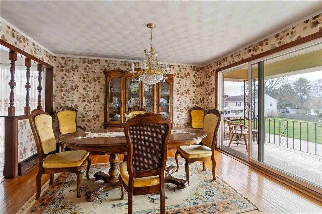 10 Stuart Street Warren RI 02885