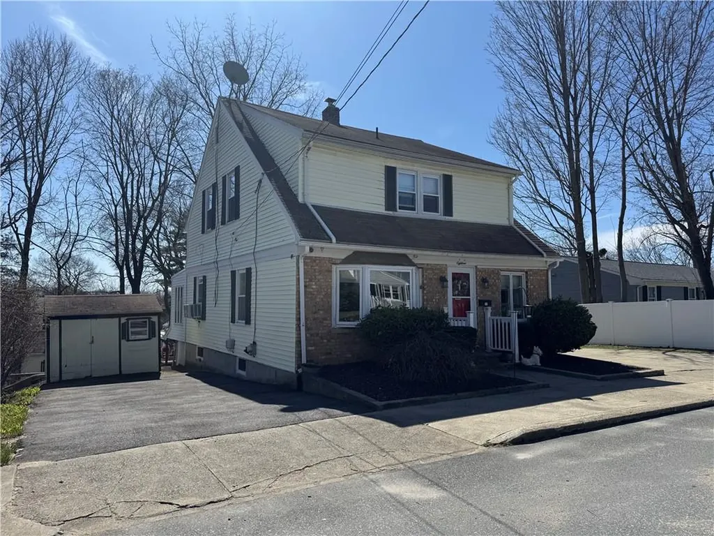 18 South Street Cranston RI 02920