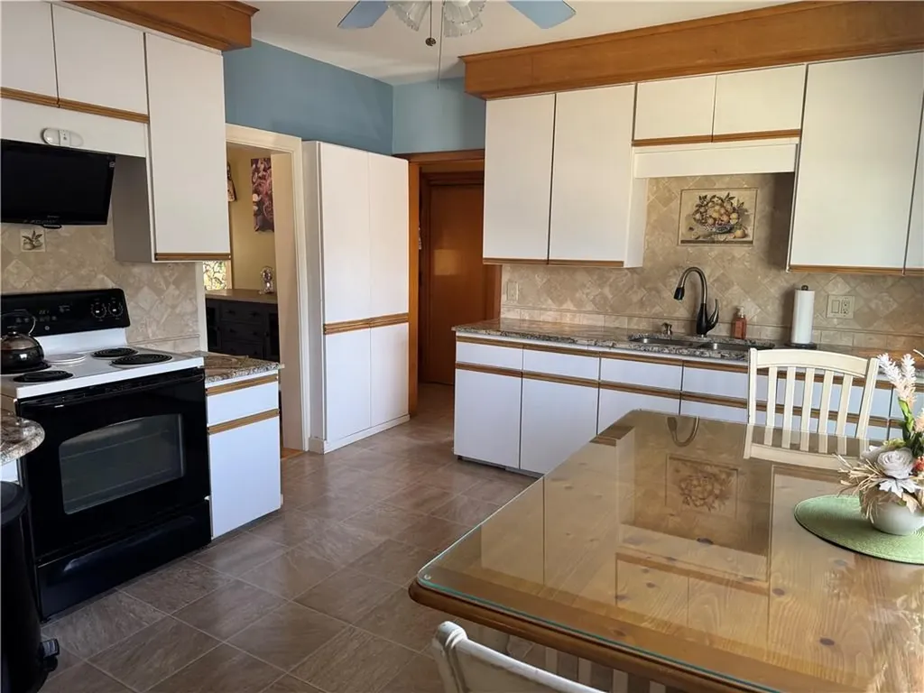18 South Street Cranston RI 02920