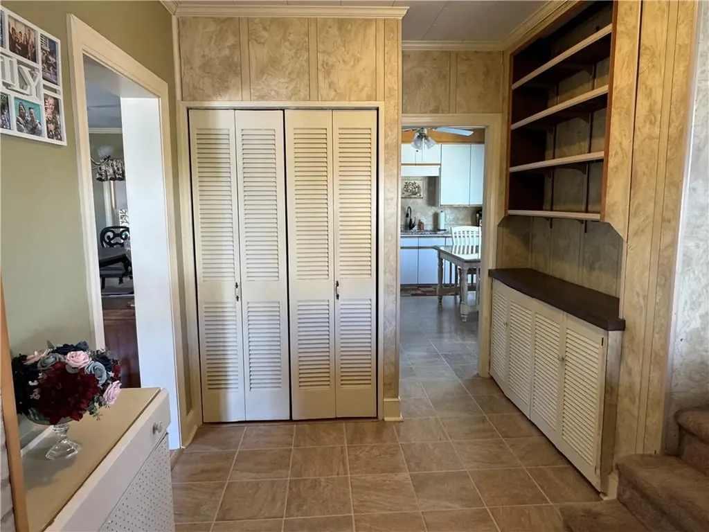 18 South Street Cranston RI 02920