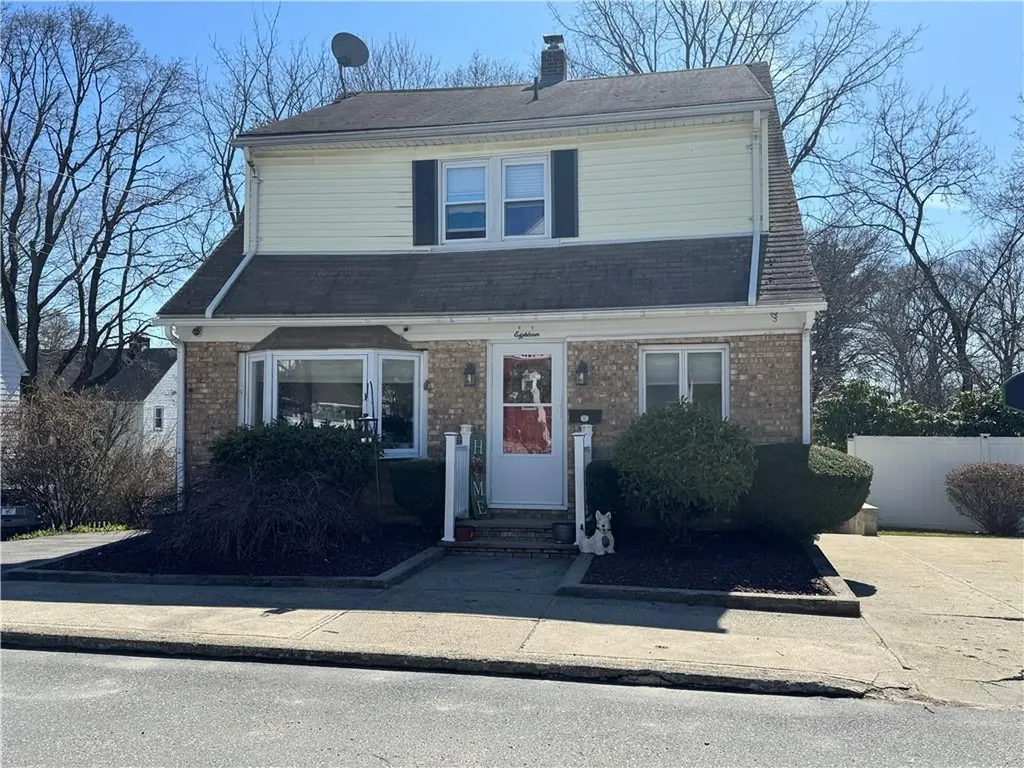18 South Street Cranston RI 02920