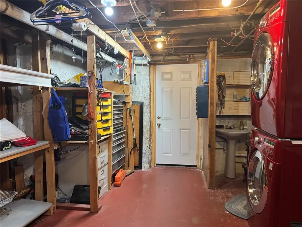 18 South Street Cranston RI 02920