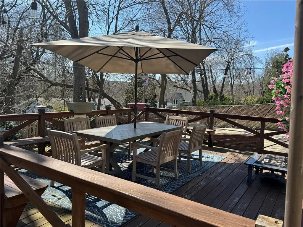 18 South Street Cranston RI 02920
