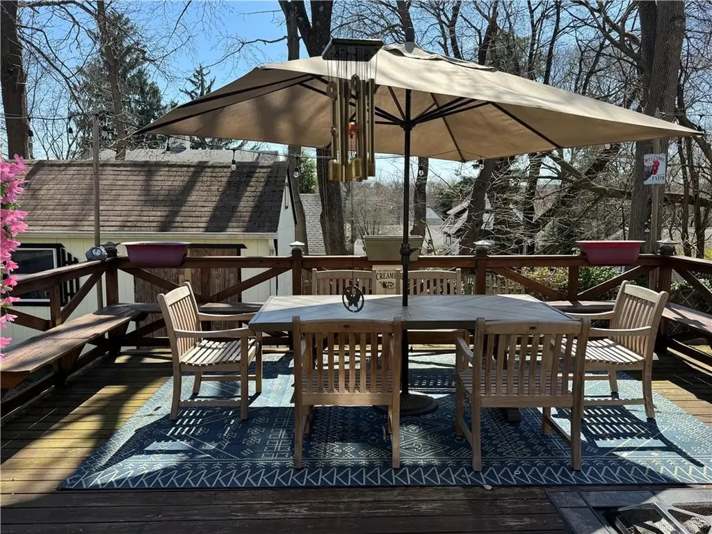 18 South Street Cranston RI 02920