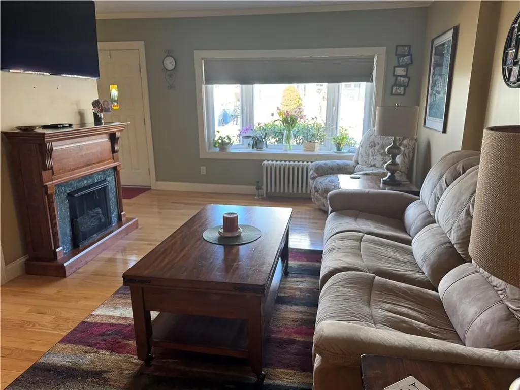 18 South Street Cranston RI 02920
