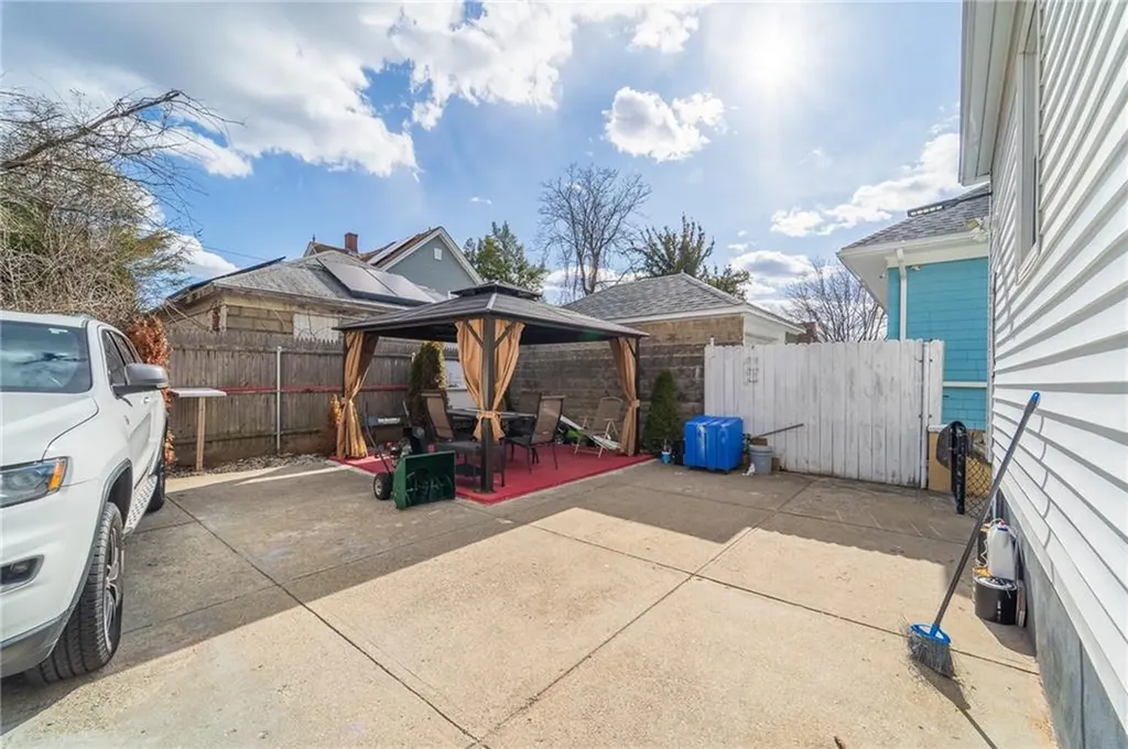 270 Indiana Avenue Providence RI 02905