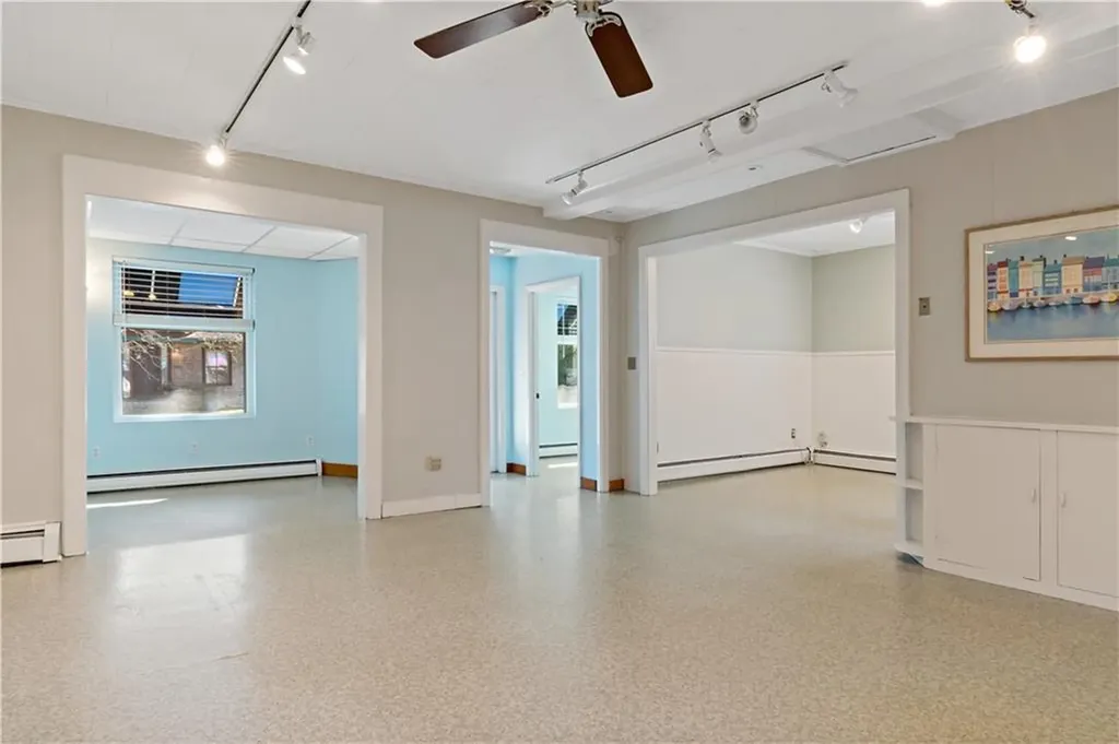 382 Woodruff Avenue South Kingstown RI 02879