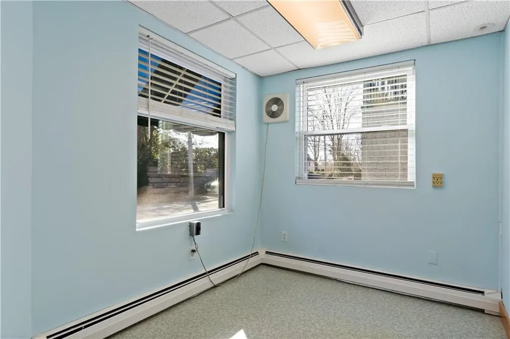 382 Woodruff Avenue South Kingstown RI 02879