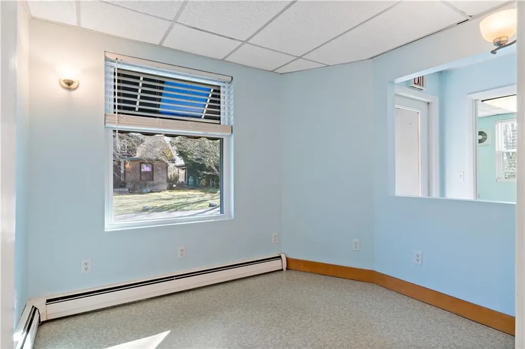 382 Woodruff Avenue South Kingstown RI 02879
