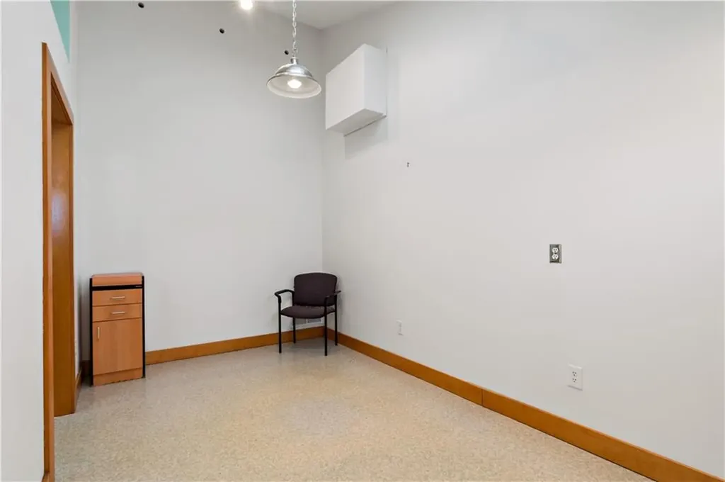 382 Woodruff Avenue South Kingstown RI 02879