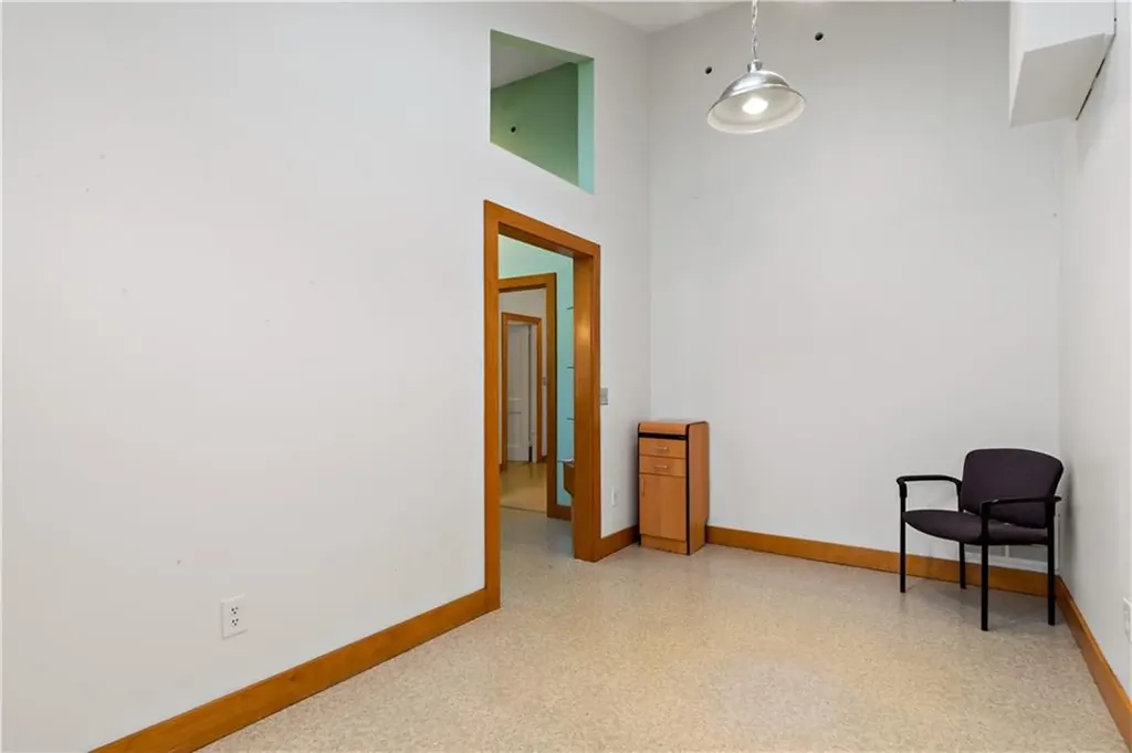 382 Woodruff Avenue South Kingstown RI 02879