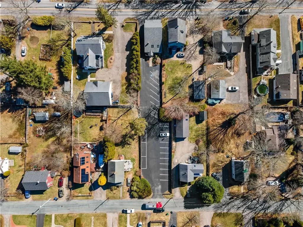 382 Woodruff Avenue South Kingstown RI 02879
