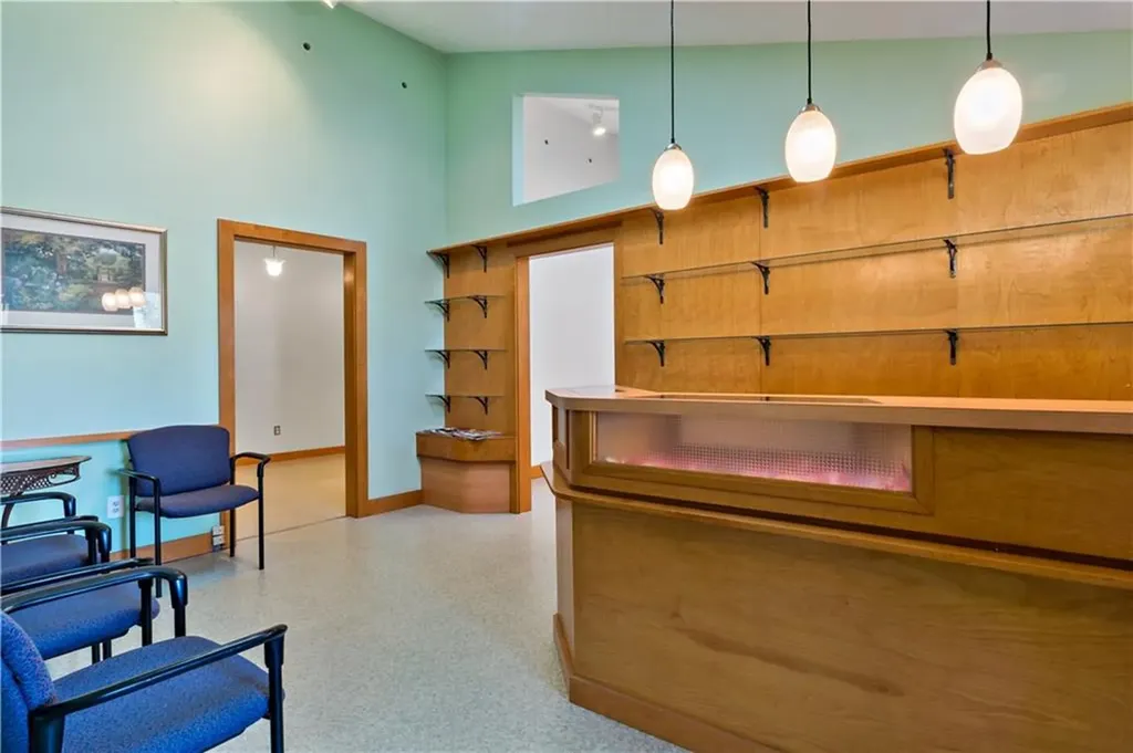 382 Woodruff Avenue South Kingstown RI 02879