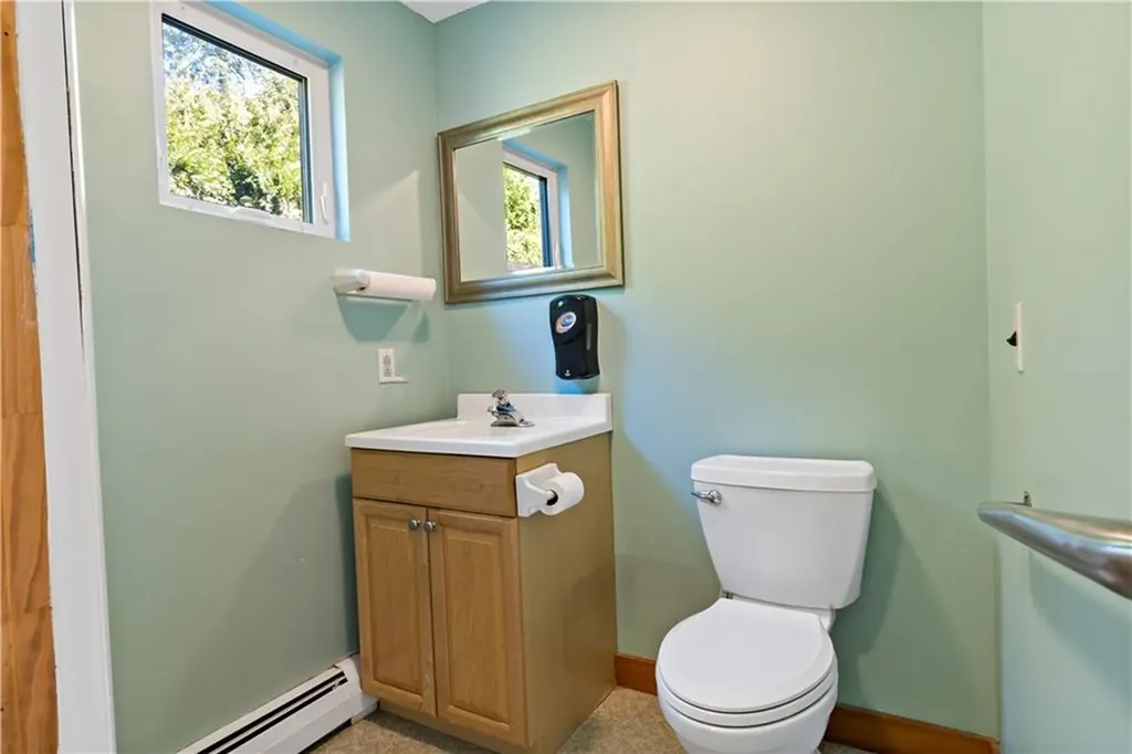382 Woodruff Avenue South Kingstown RI 02879