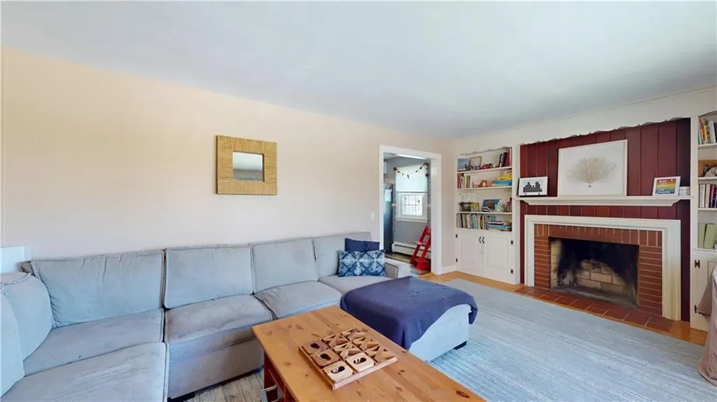 8 Penston Avenue Westerly RI 02891