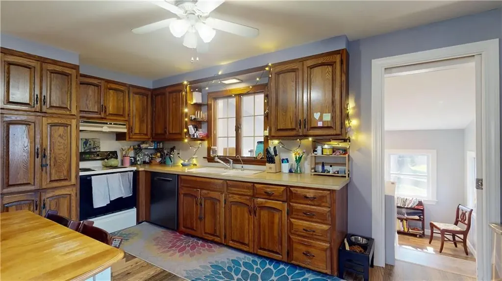 8 Penston Avenue Westerly RI 02891