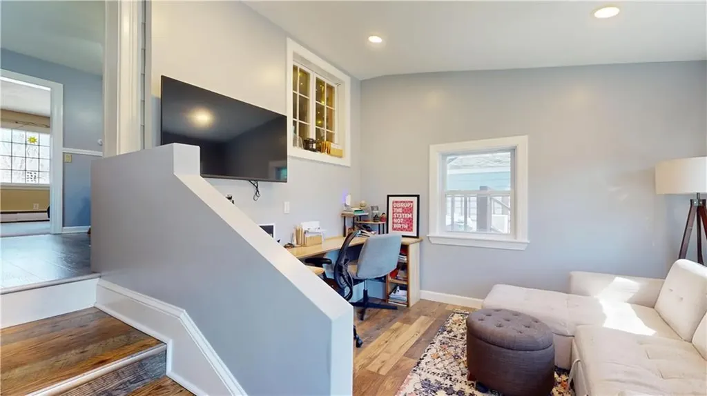 8 Penston Avenue Westerly RI 02891