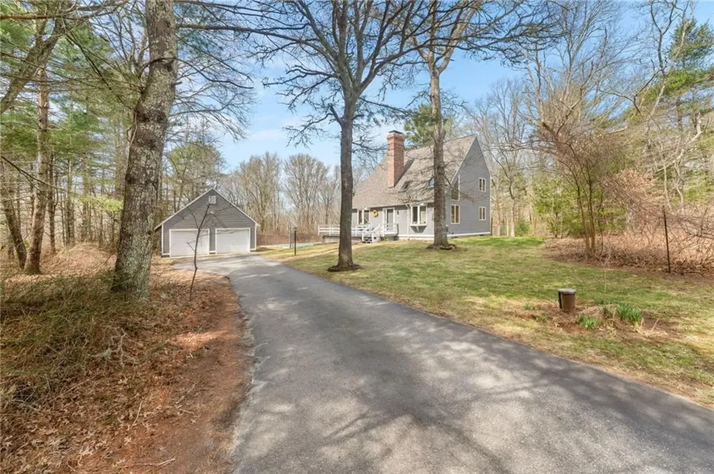 18 Zackery Bend Charlestown RI 02813