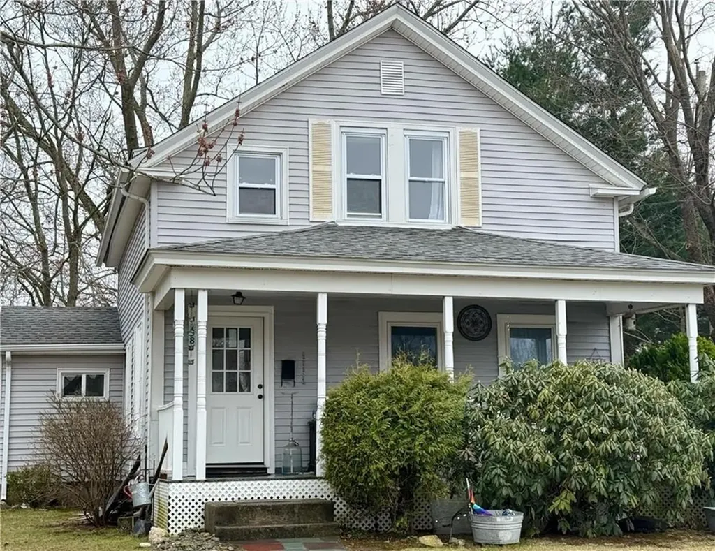 48 Natick Avenue Warwick RI 02886