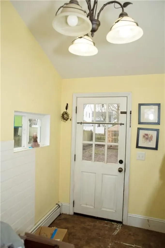 48 Natick Avenue Warwick RI 02886