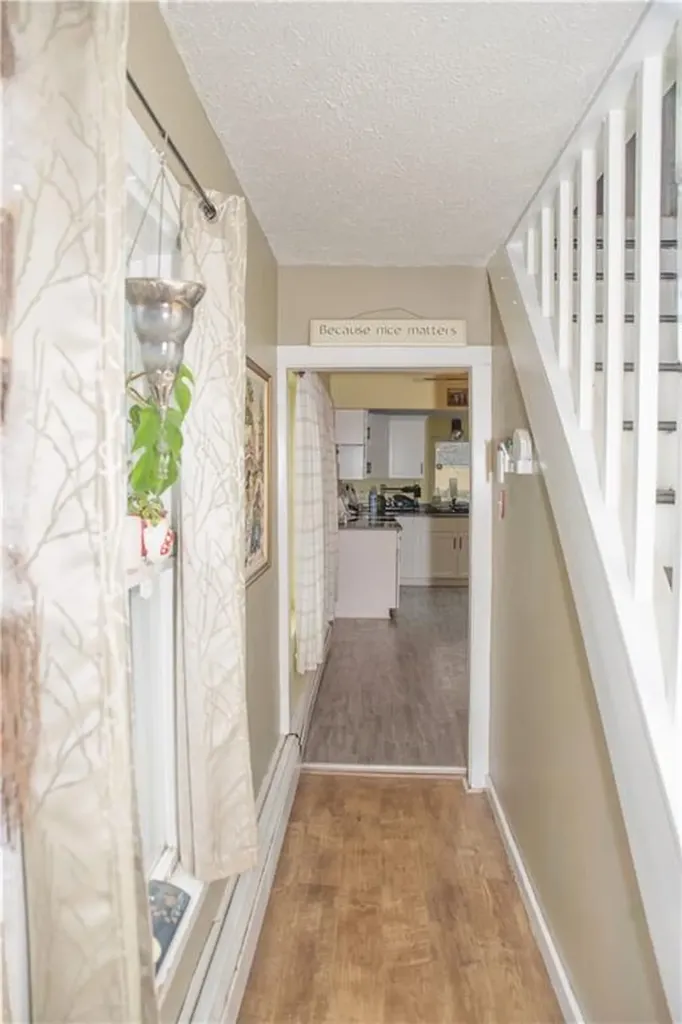 48 Natick Avenue Warwick RI 02886