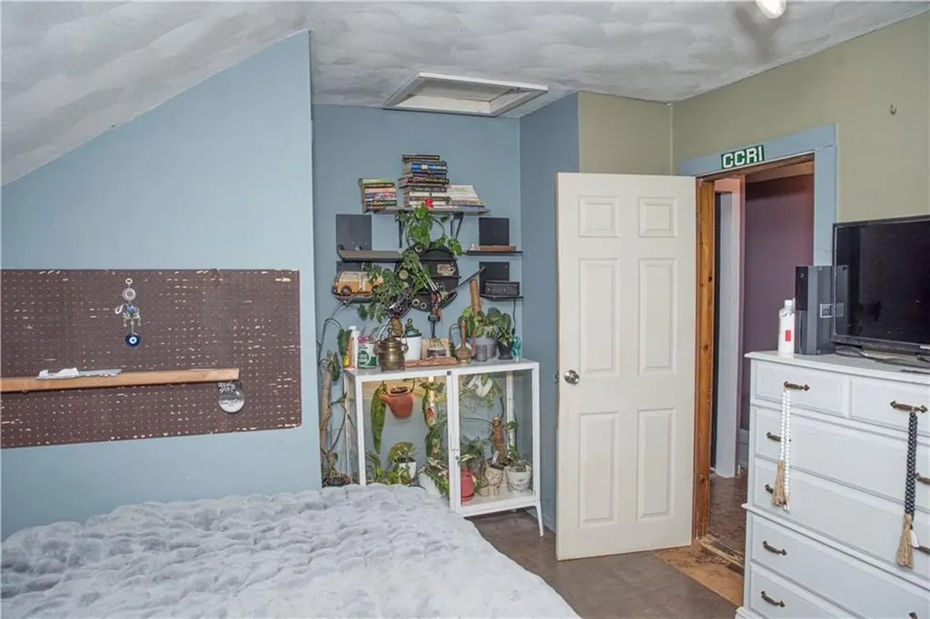 48 Natick Avenue Warwick RI 02886