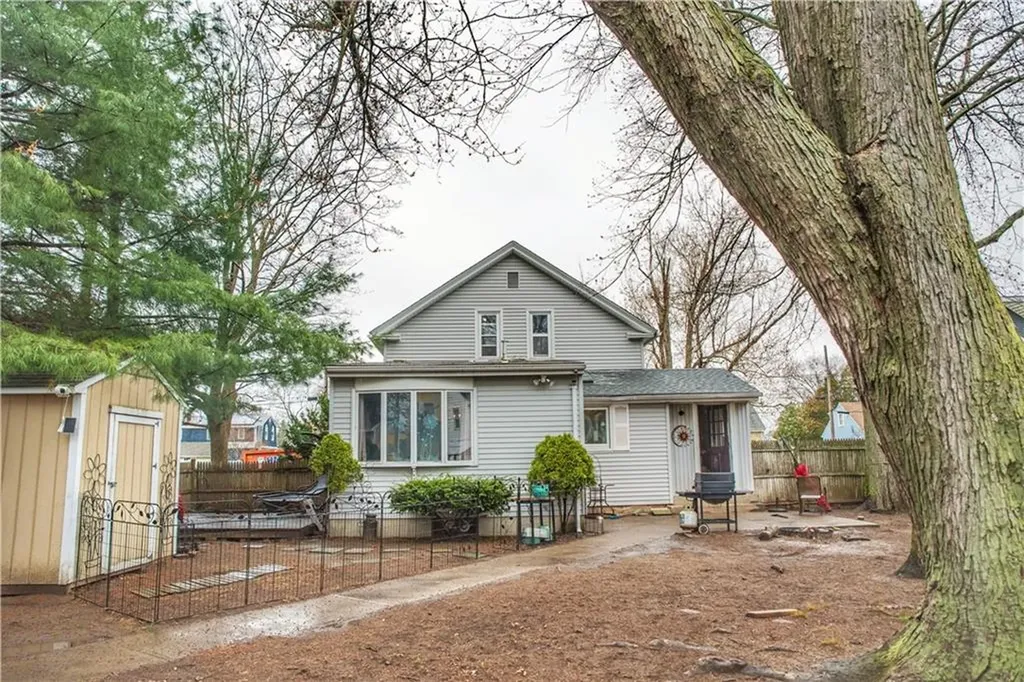 48 Natick Avenue Warwick RI 02886
