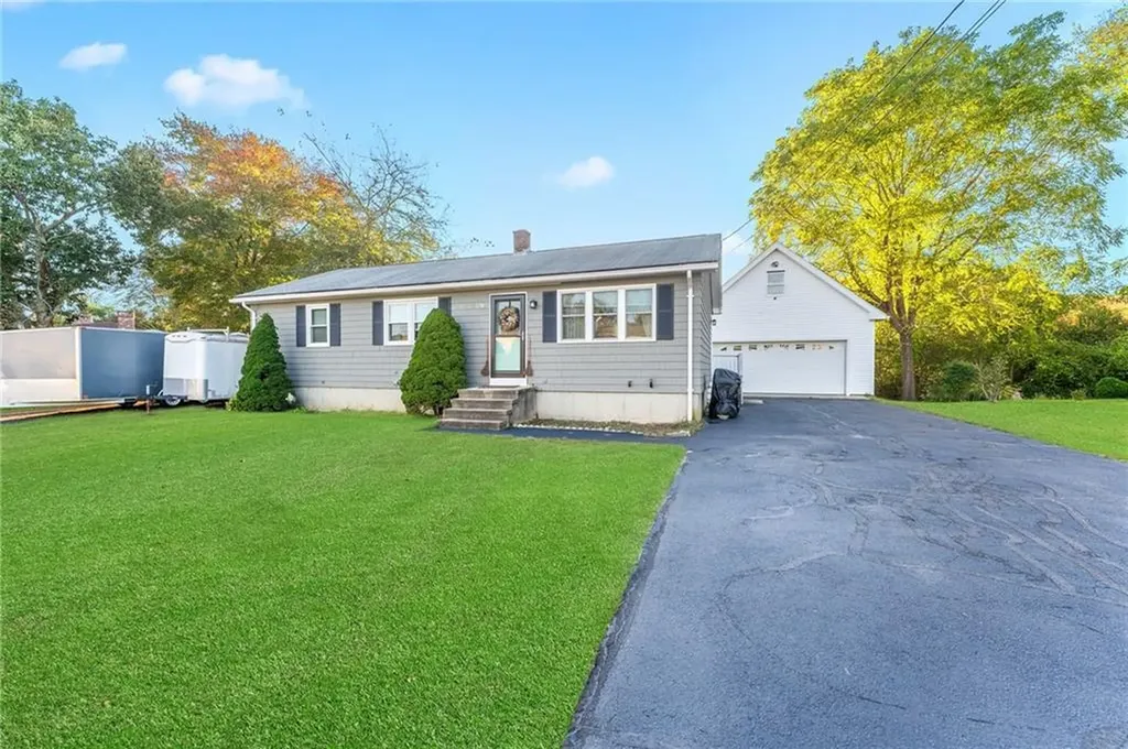 6 Doreen Drive Westerly RI 02891