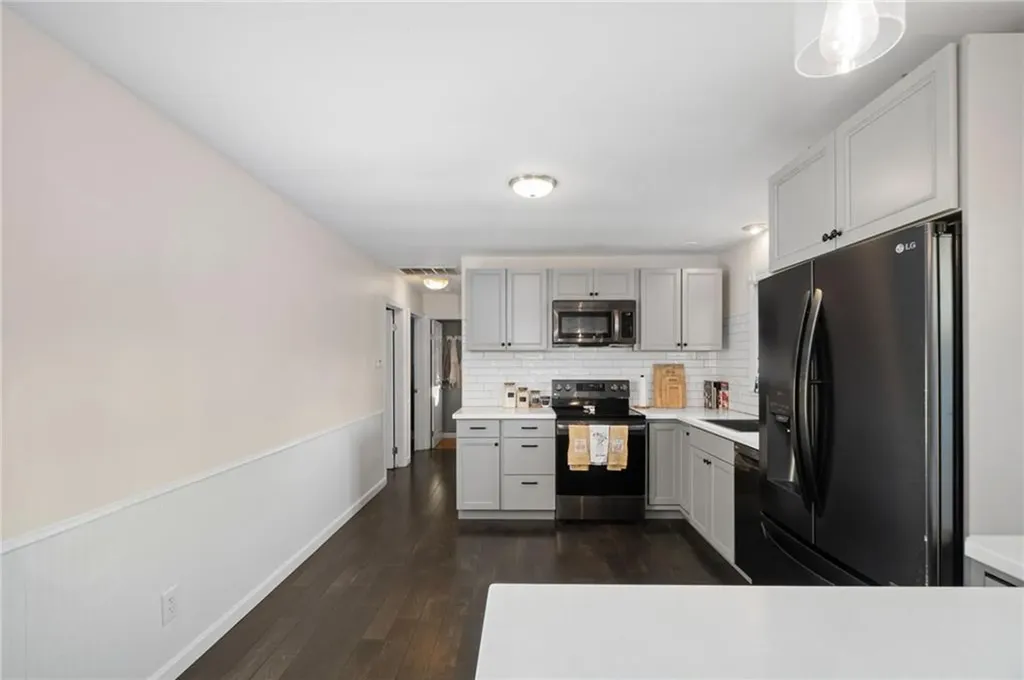 6 Doreen Drive Westerly RI 02891