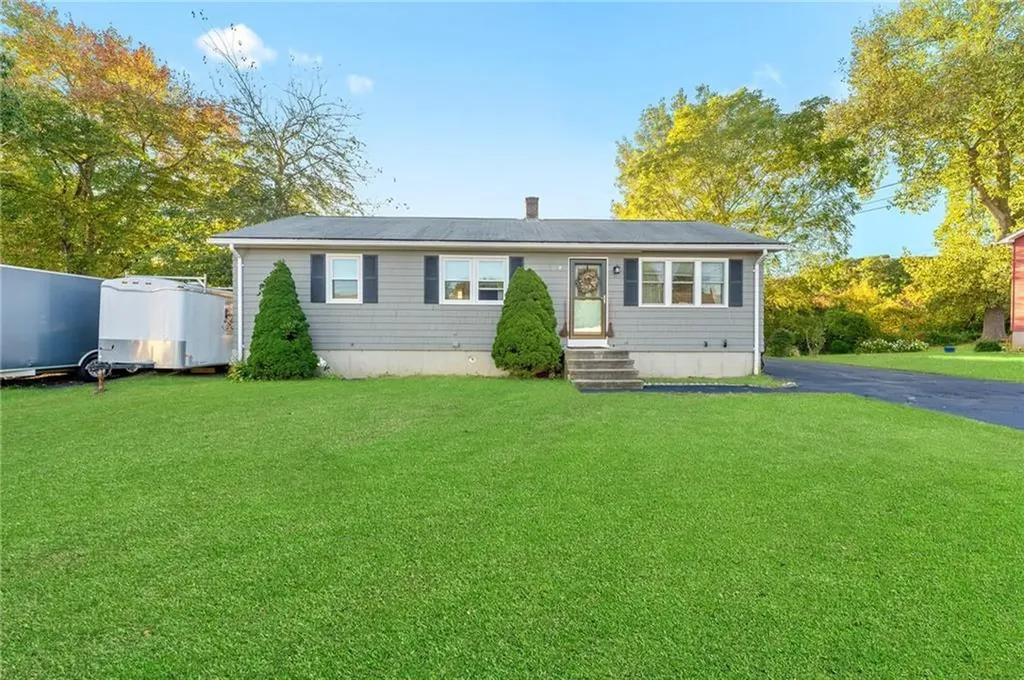 6 Doreen Drive Westerly RI 02891