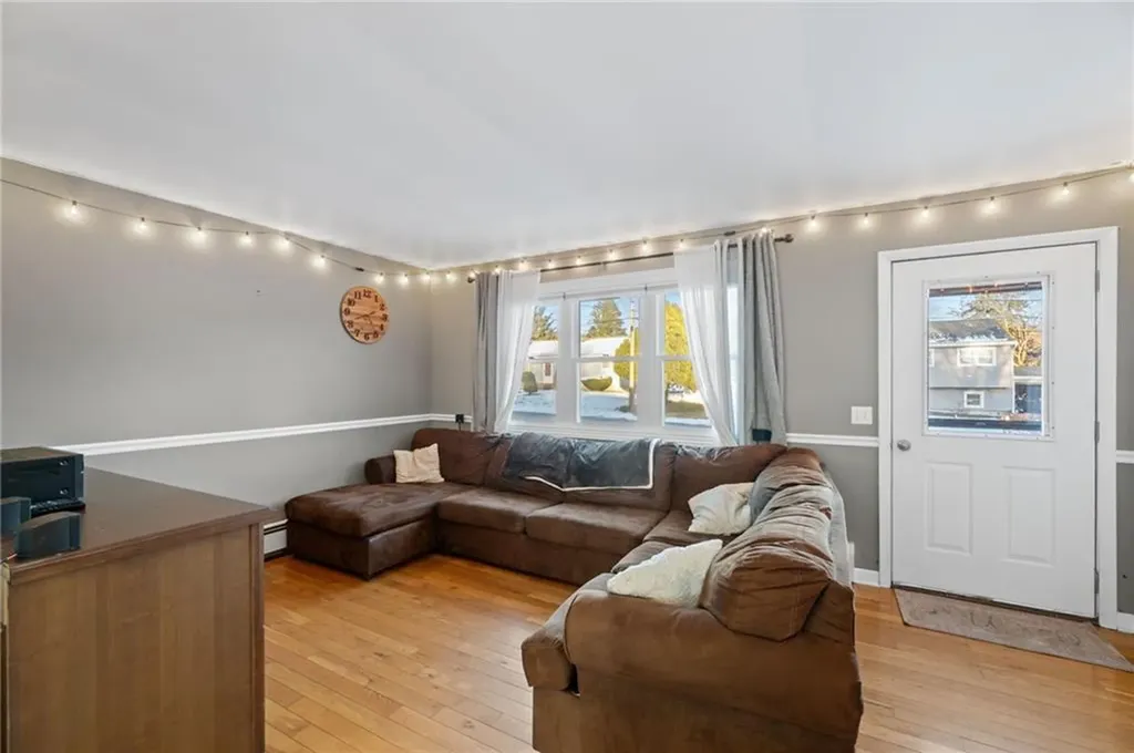 6 Doreen Drive Westerly RI 02891